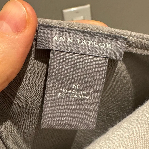 Ann Taylor Grey Tank Top Sz M - Picture 3 of 4